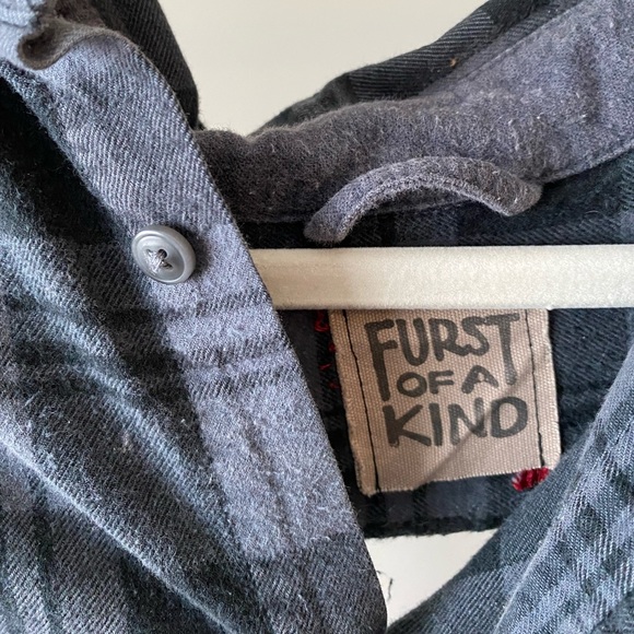 Cropped Chain Link Flannel - Picture 4 of 6